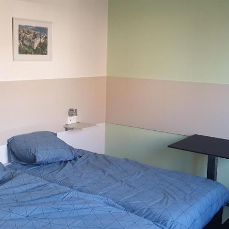 Louis Apartment Maaseik Bagian luar foto