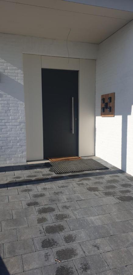 Louis Apartment Maaseik Bagian luar foto